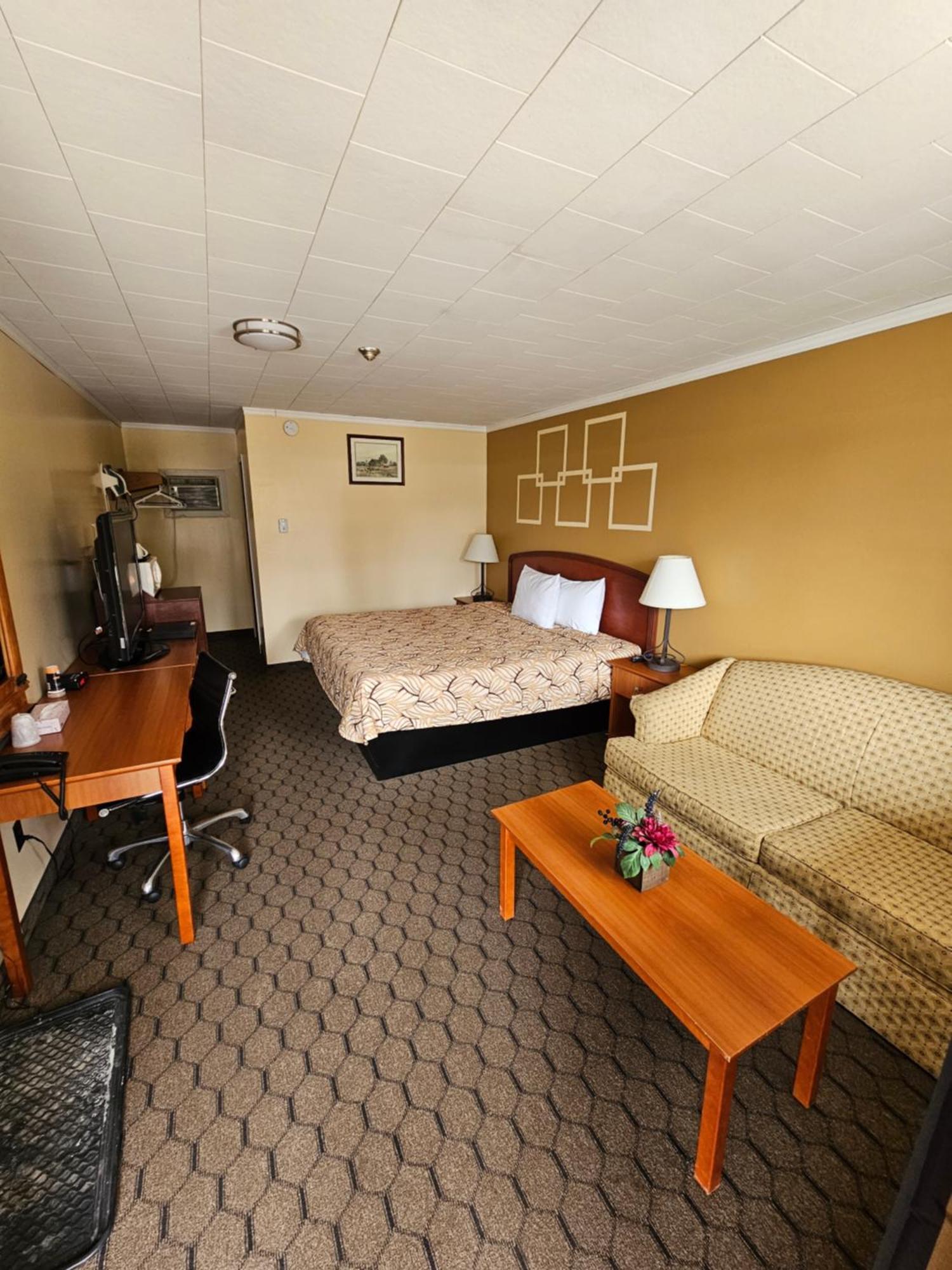 Forest Plaza Motel Mount Forest Exteriér fotografie