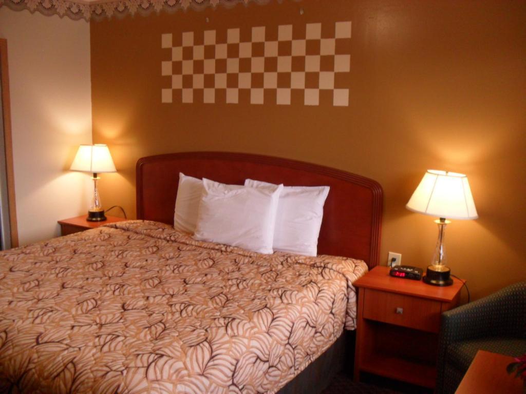 Forest Plaza Motel Mount Forest Exteriér fotografie