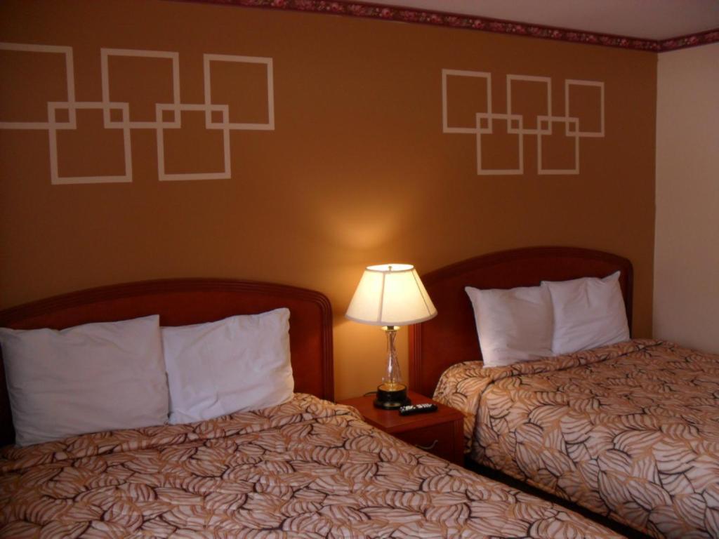 Forest Plaza Motel Mount Forest Exteriér fotografie